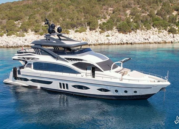 Custom Made Motoryacht
