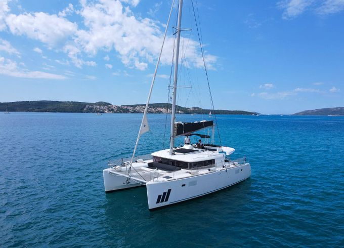 Lagoon 450F