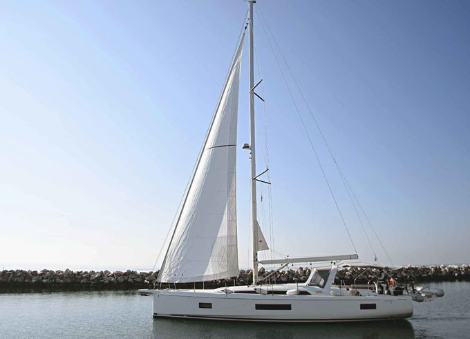 Beneteau Oceanis 51.1