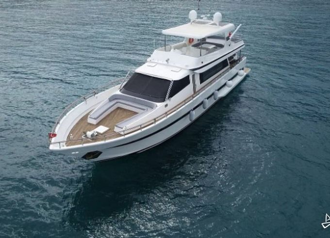 Custom Made Motoryacht