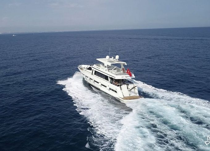 Custom Made Motoryacht