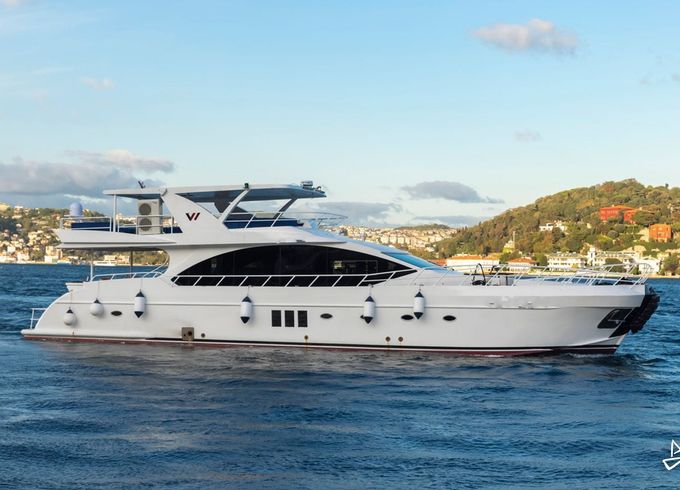 Custom Made Motoryacht