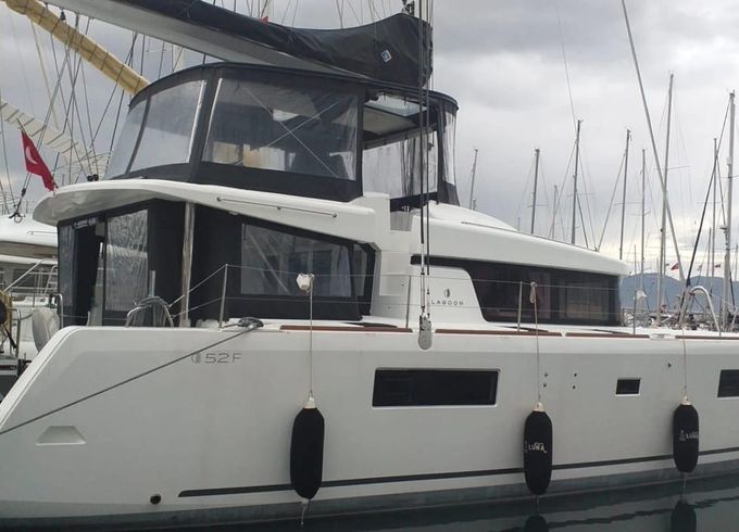 Lagoon 52 Fly