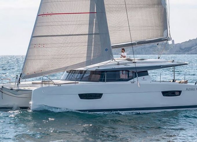 Fountaine Pajot Astrea 42