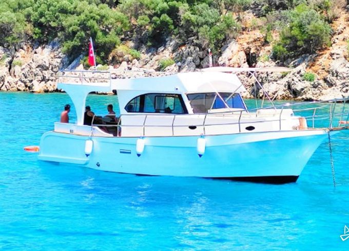 Custom Made Motoryacht