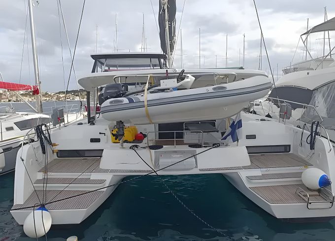 Lagoon 42