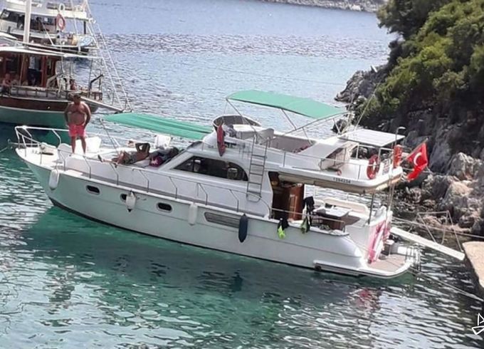 Custom Made Motoryacht