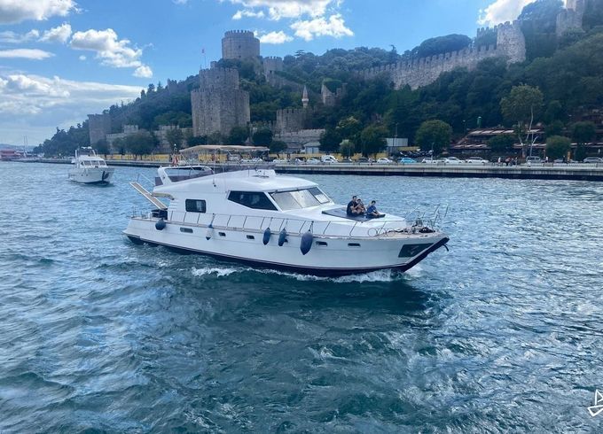 Custom Made Motoryacht