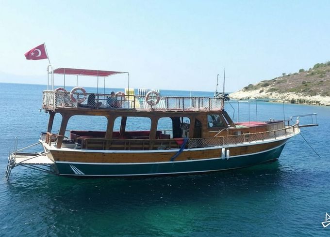 Custom Made Motoryacht