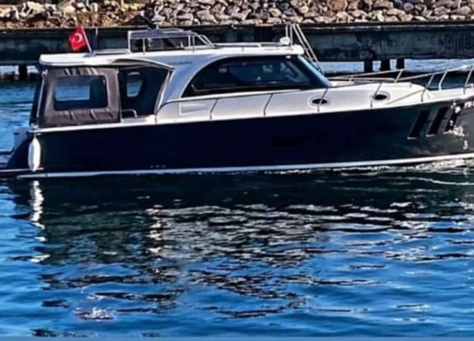 Custom Made Motoryacht