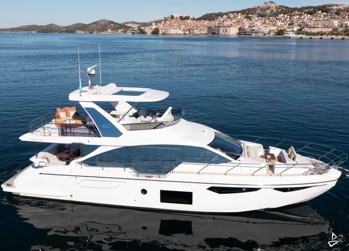Azimut 60 Fly