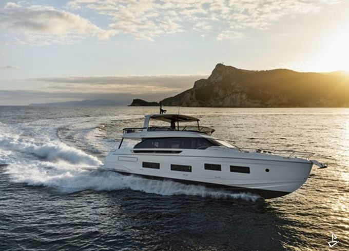 Azimut 82 Fly