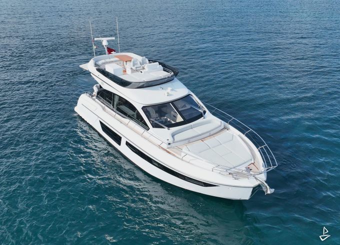 Azimut 53 Fly