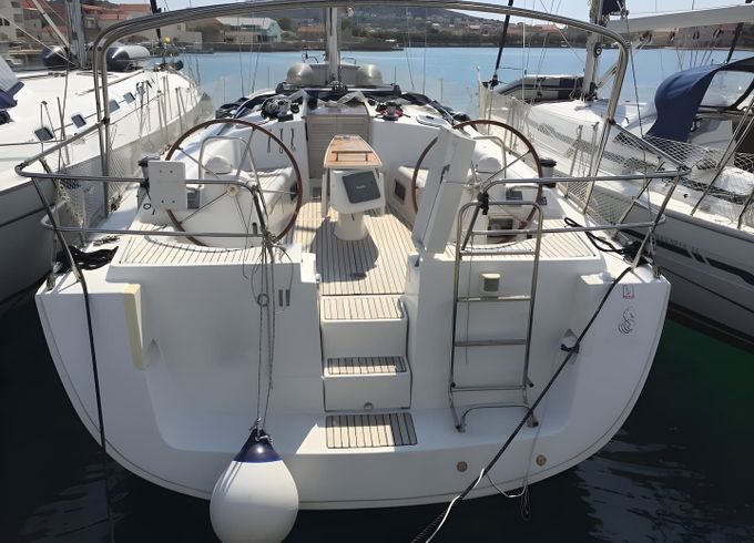 Beneteau Oceanis 43