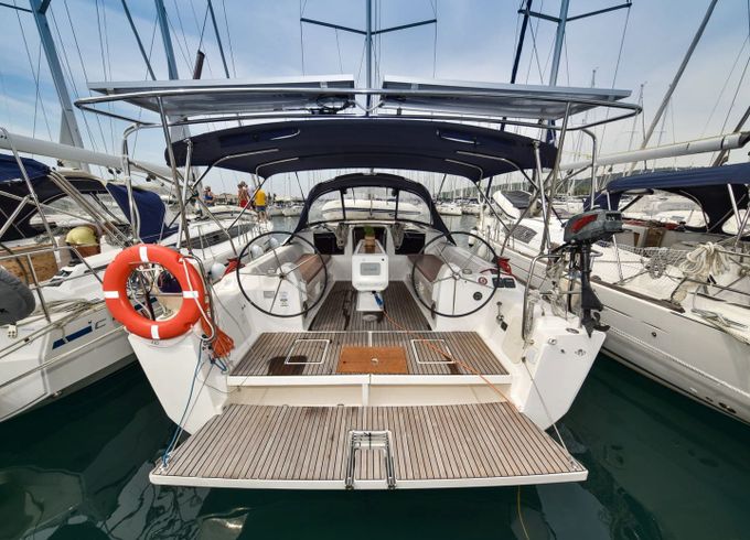 Dufour 410 Grand Large