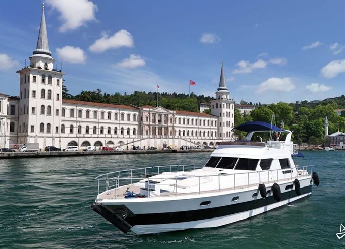 Custom Made Motoryacht