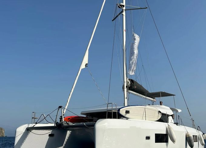 Lagoon 42
