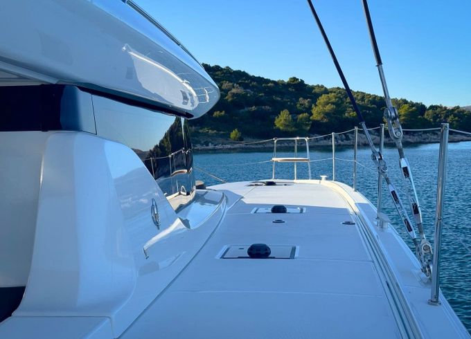 Lagoon 43