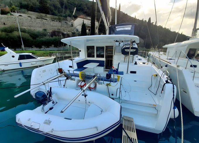 Lagoon 40