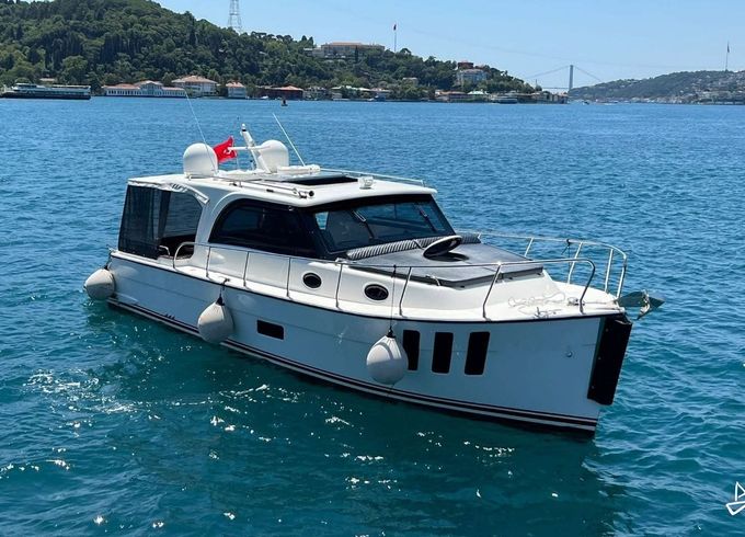 Custom Made Motoryacht