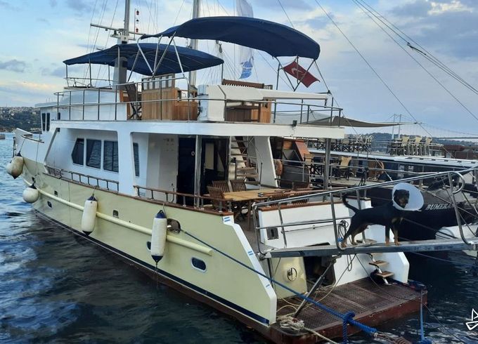 Custom Made Motoryacht