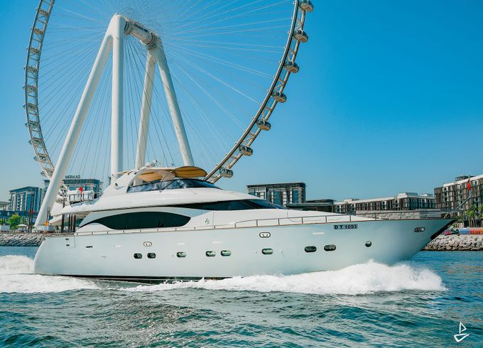 Custom Made Motoryacht