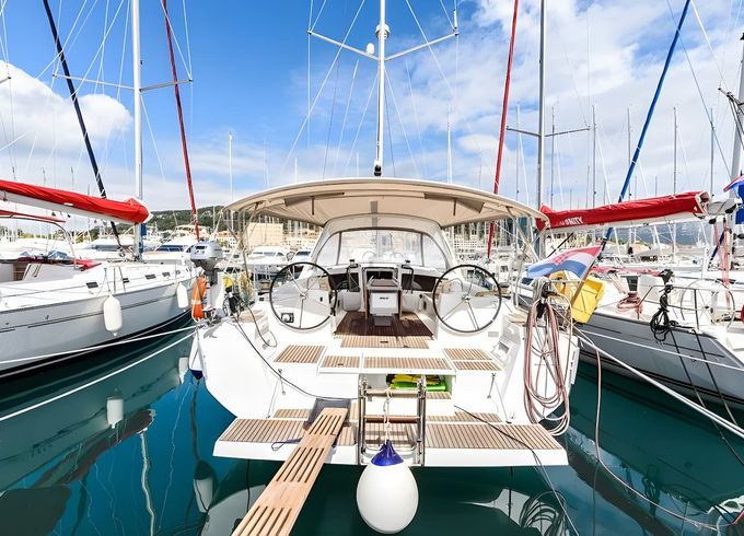 Beneteau Oceanis 48