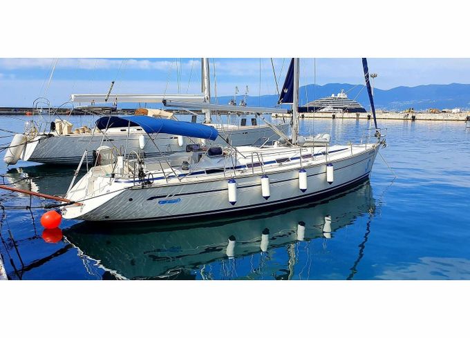 Bavaria 44