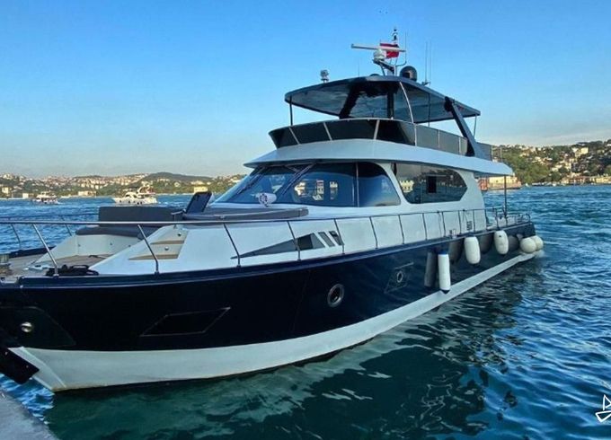 Custom Made Motoryacht