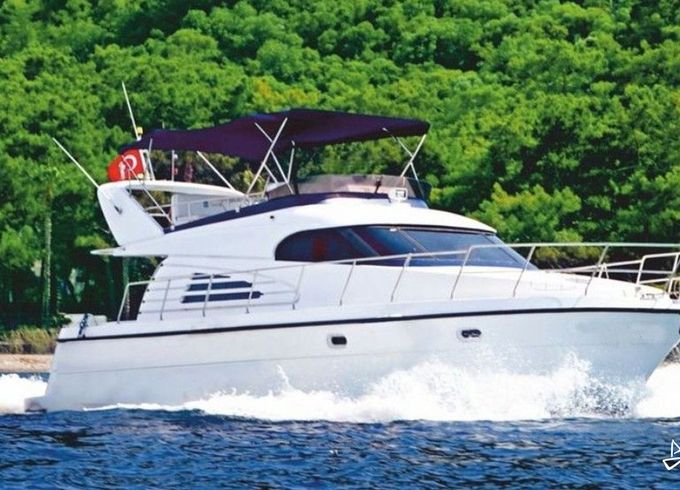 Custom Made Motoryacht