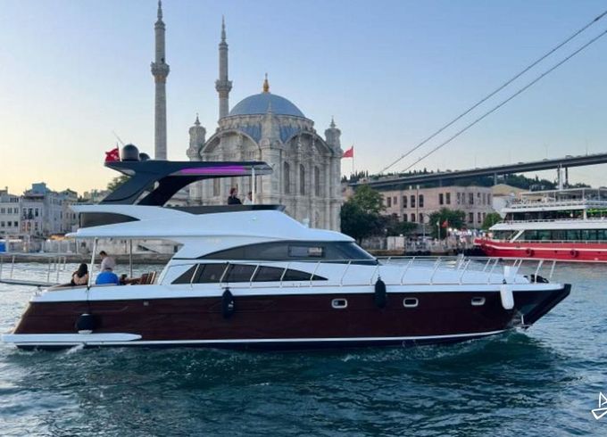 Custom Made Motoryacht