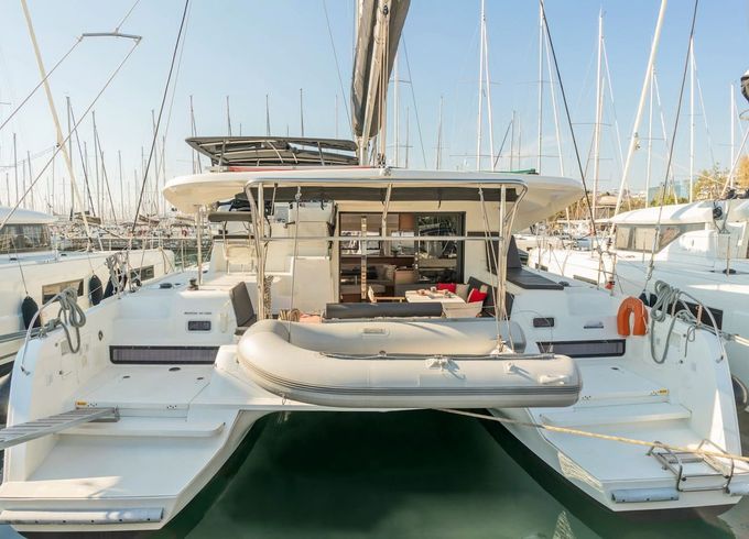 Lagoon 42