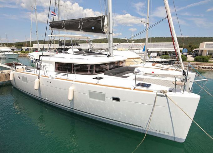 Lagoon 450F