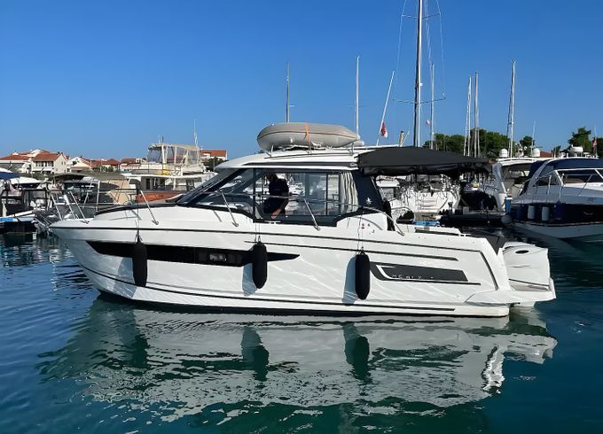 Jeanneau Merry Fisher 895