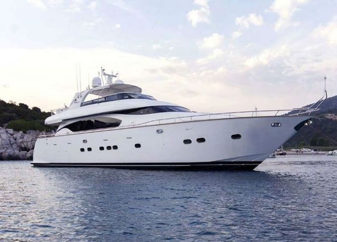 Custom Made Motoryacht
