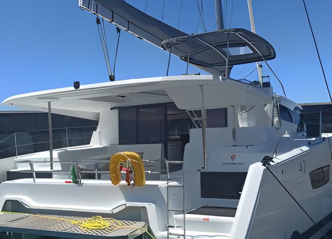 Fountaine Pajot Astrea 42