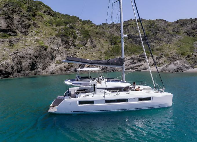 Lagoon 51