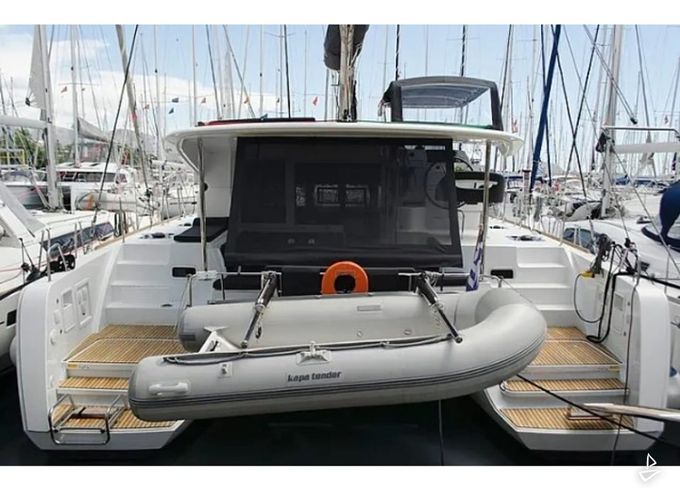 Lagoon 40