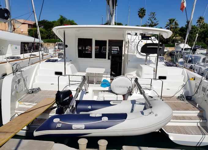 Lagoon 40