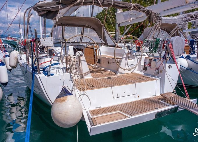 Hanse 445