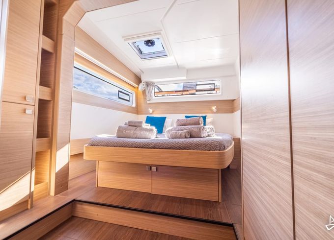 Lagoon 43