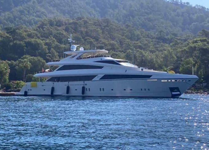 Custom Made Motoryacht