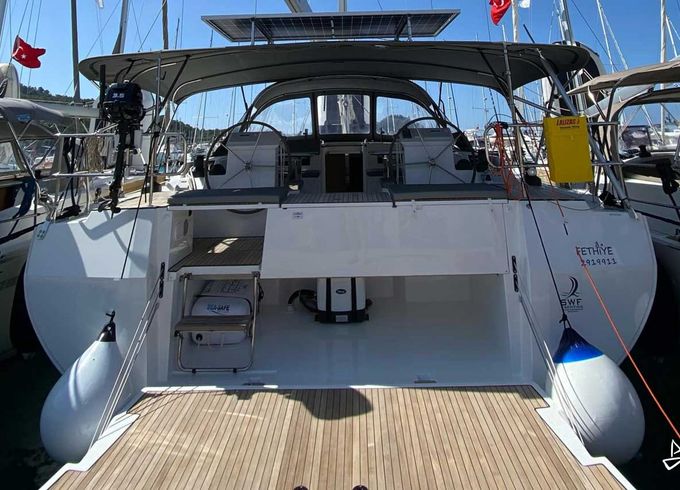 Bavaria Cruiser 50