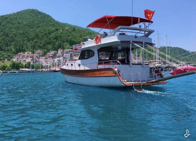 Custom Made Motoryacht