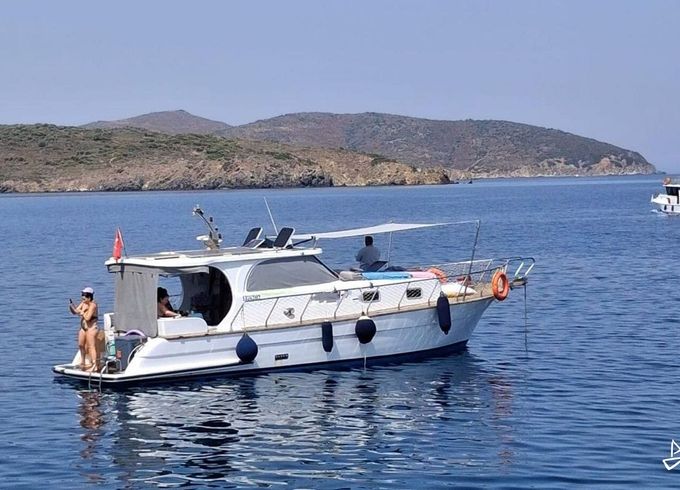 Custom Made Motoryacht