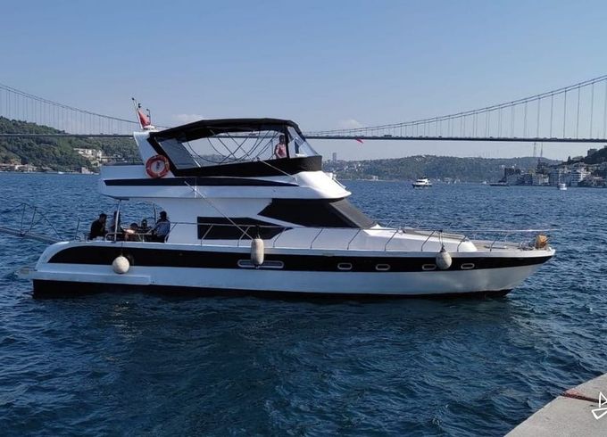 Custom Made Motoryacht