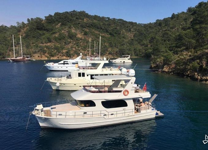 Custom Made Motoryacht