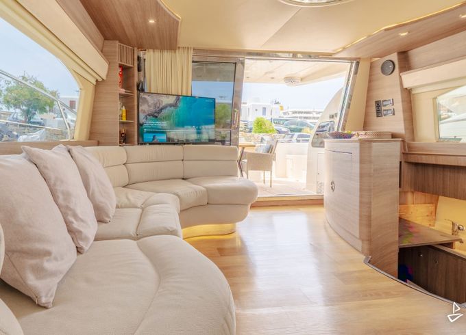 Azimut 58