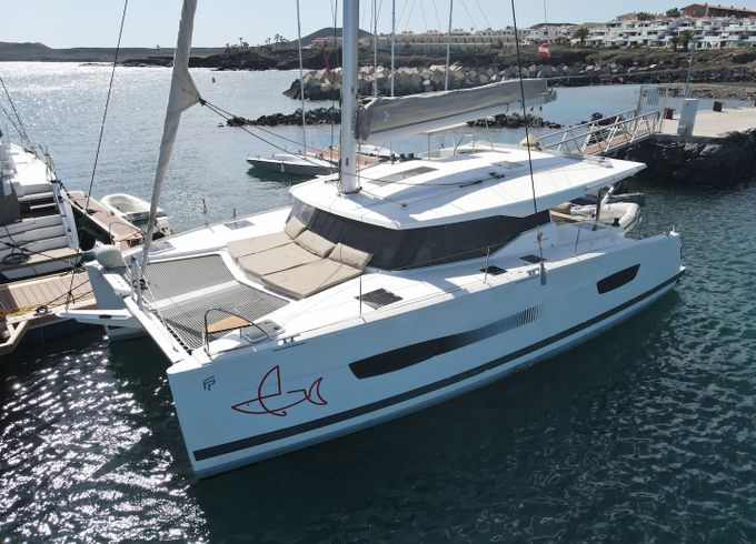 Fountaine Pajot Lucia 40