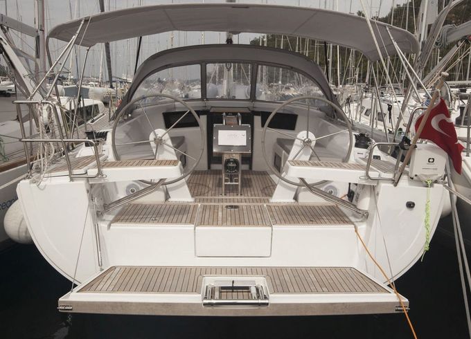 Hanse 388